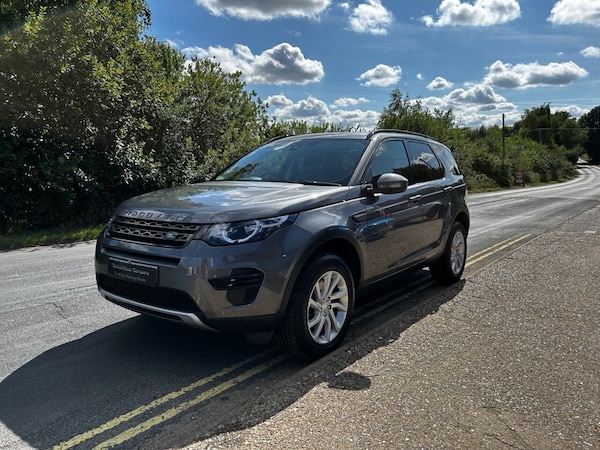Used Land Rover Discovery Sport 2017 for sale - 75230115: Photo 1