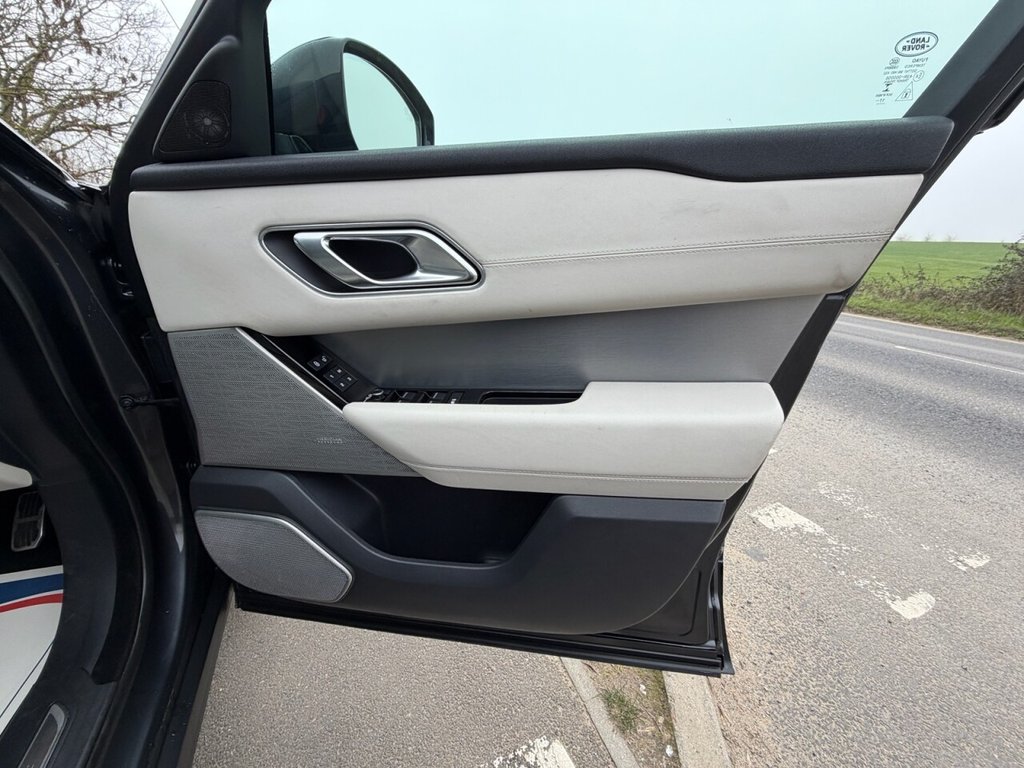 Used Land Rover Range Rover Velar 2018 for sale - 77755343: Photo 27
