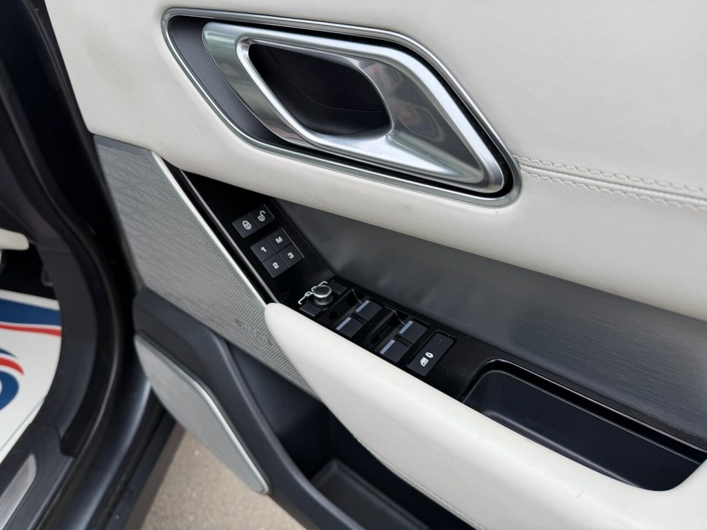 Used Land Rover Range Rover Velar 2018 for sale - 77755343: Photo 28