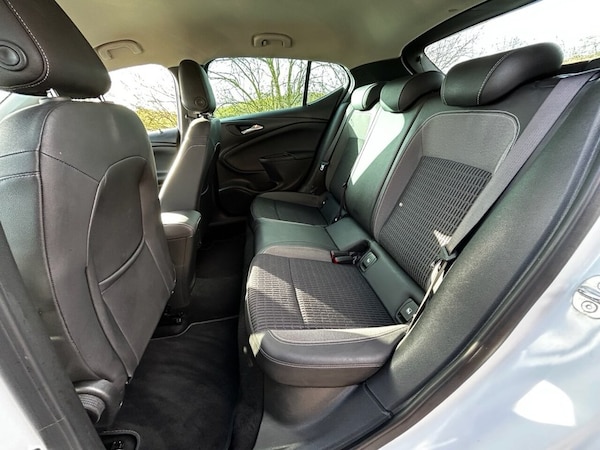 Used Vauxhall Astra 2021 for sale - 74237016: Photo 15