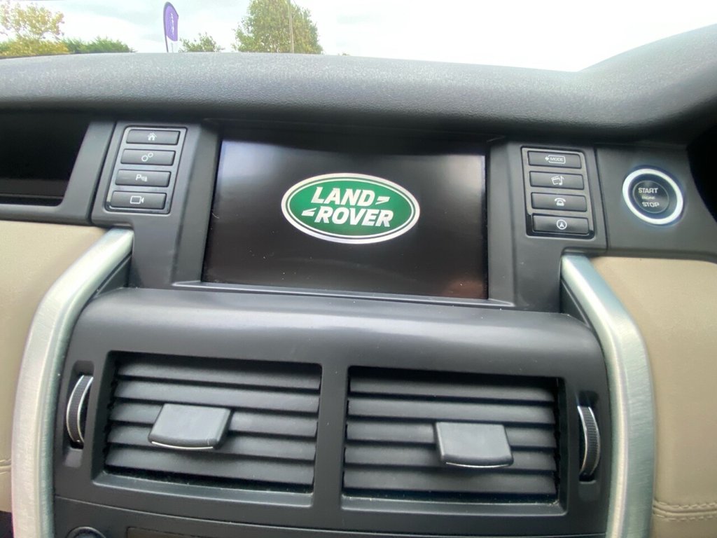 Used Land Rover Discovery Sport 2018 for sale - 76203254: Photo 31