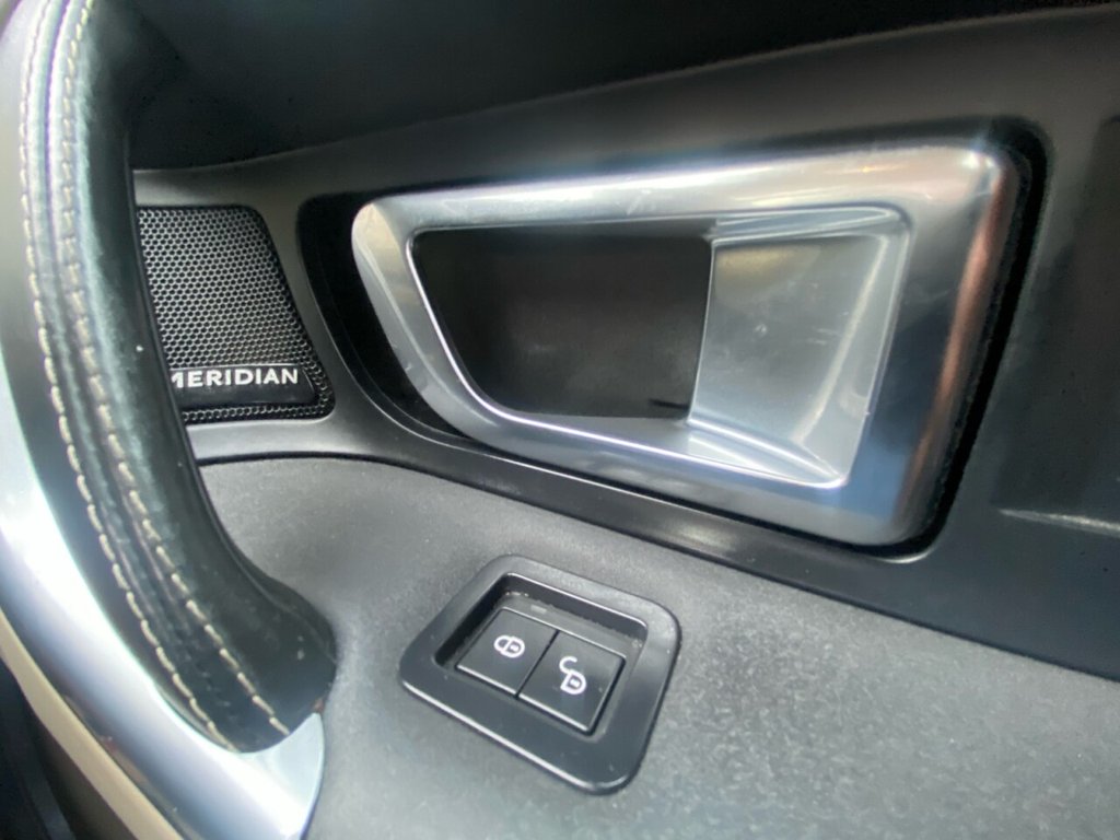 Used Land Rover Discovery Sport 2018 for sale - 76203254: Photo 35