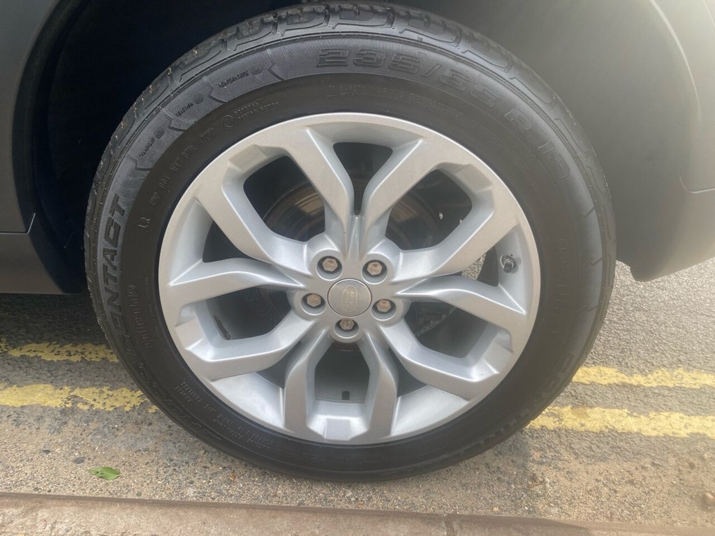 Used Land Rover Discovery Sport 2018 for sale - 76203254: Photo 9