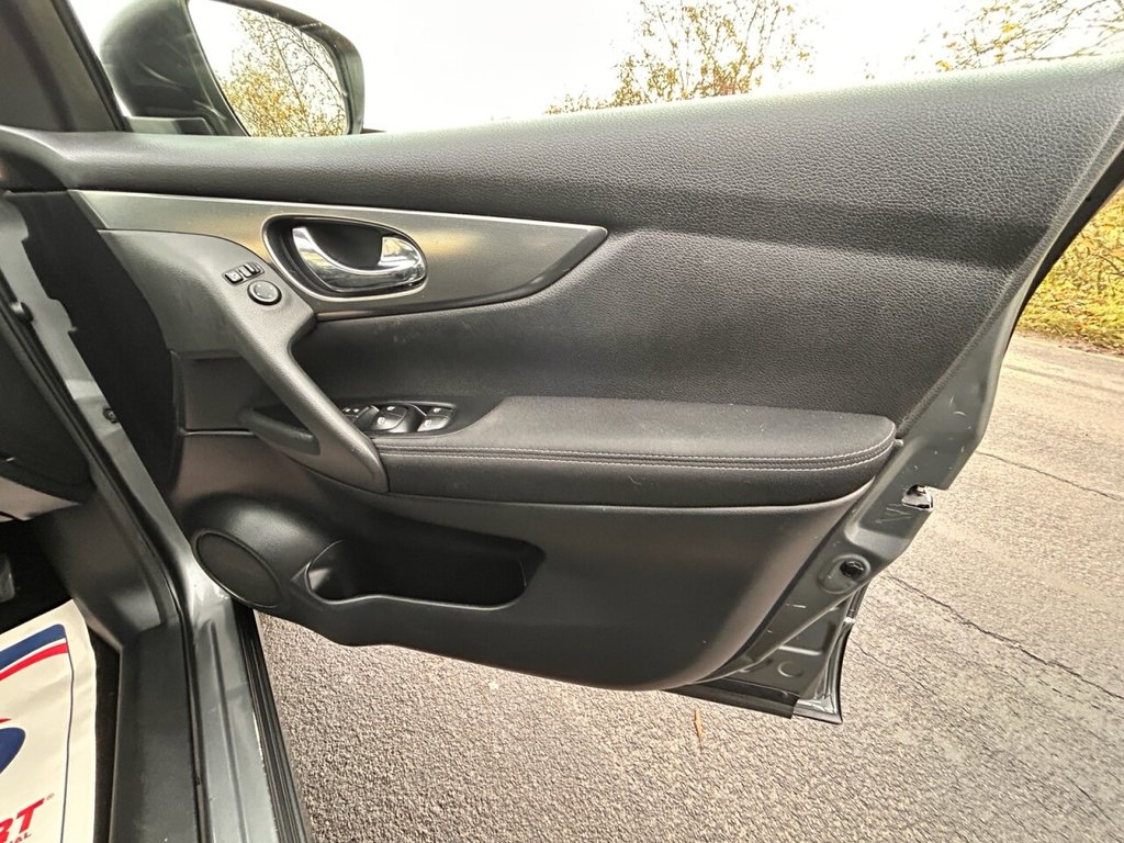 Used Nissan Qashqai 2017 for sale - 76888560: Photo 12