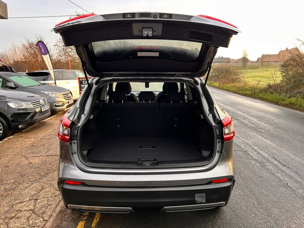 Used Nissan Qashqai 2017 for sale - 76888560: Photo 9