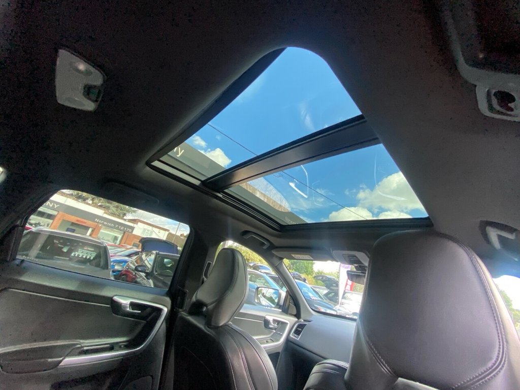 Used Volvo XC60 2015 for sale - 75693260: Photo 16