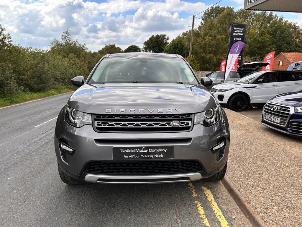Used Land Rover Discovery Sport 2017 for sale - 76048706: Photo 2