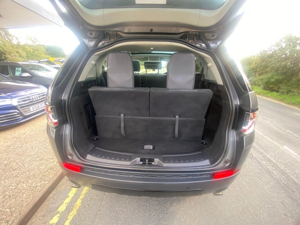 Used Land Rover Discovery Sport 2018 for sale - 76048677: Photo 40