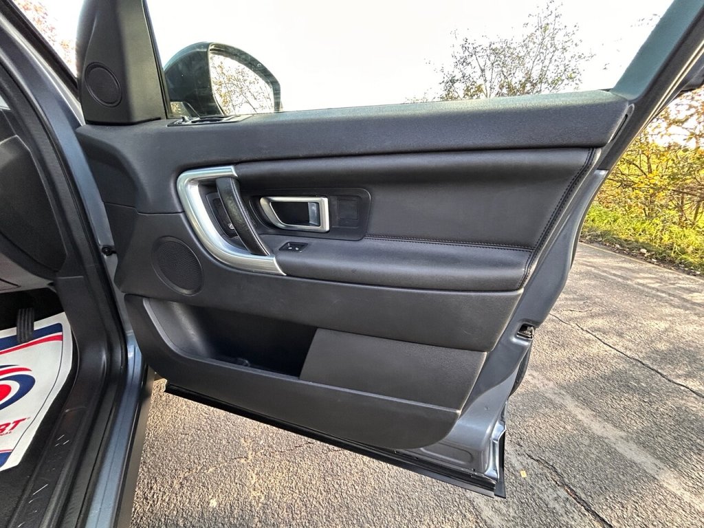 Used Land Rover Discovery Sport 2018 for sale - 76888558: Photo 15