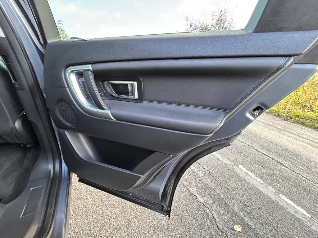 Used Land Rover Discovery Sport 2018 for sale - 76888558: Photo 18