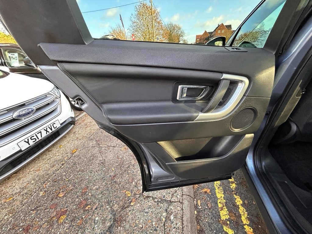 Used Land Rover Discovery Sport 2018 for sale - 76888558: Photo 26