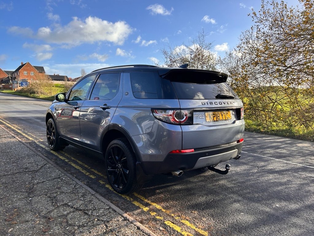 Used Land Rover Discovery Sport 2018 for sale - 76888558: Photo 8