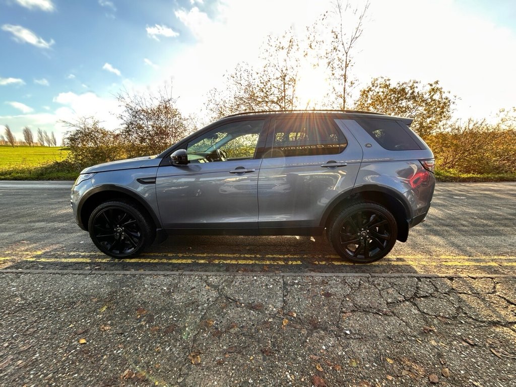 Used Land Rover Discovery Sport 2018 for sale - 76888558: Photo 9