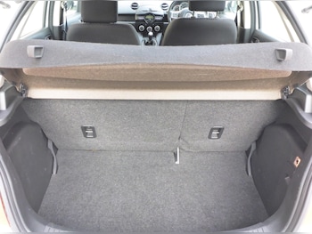 Used Mazda Mazda2 2012 for sale - 76444554: Photo