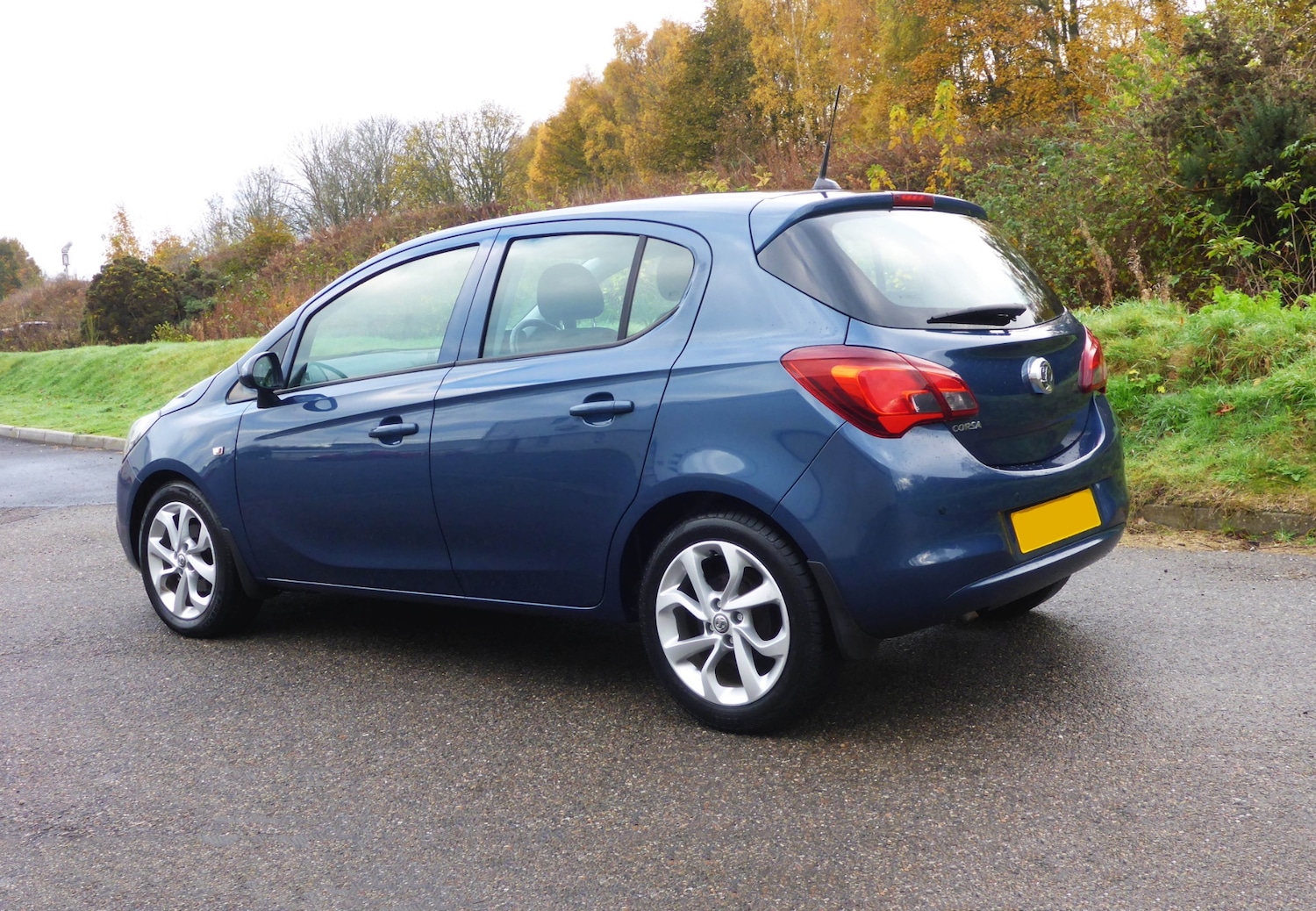 Used Vauxhall Corsa 2015 for sale - 76525778: Photo 2