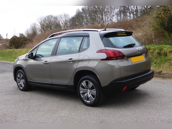 Used Peugeot 2008 2016 for sale - 78105109: Photo