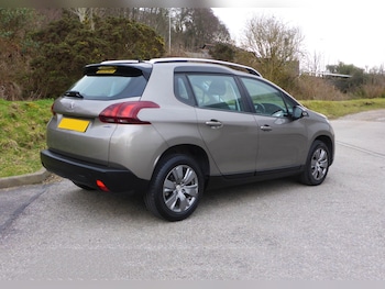 Used Peugeot 2008 2016 for sale - 78105109: Photo