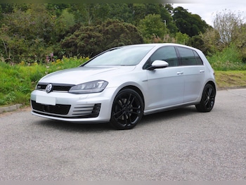 Volkswagen - Golf