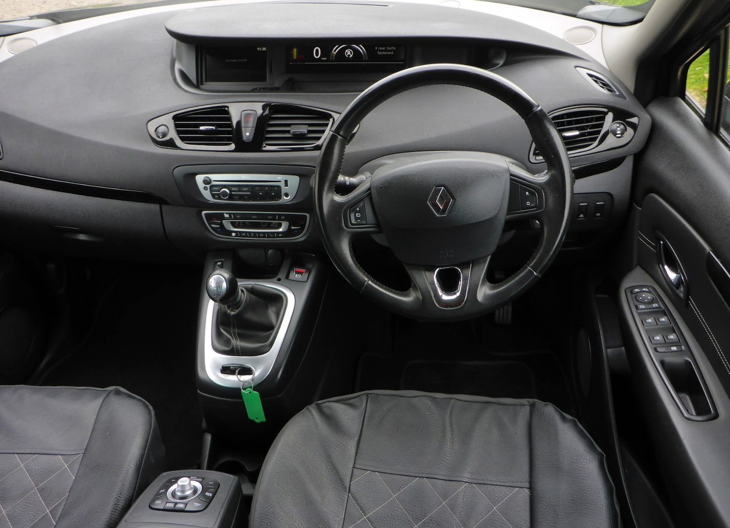 Used Renault Grand Scenic 2014 for sale - 76853885: Photo 7