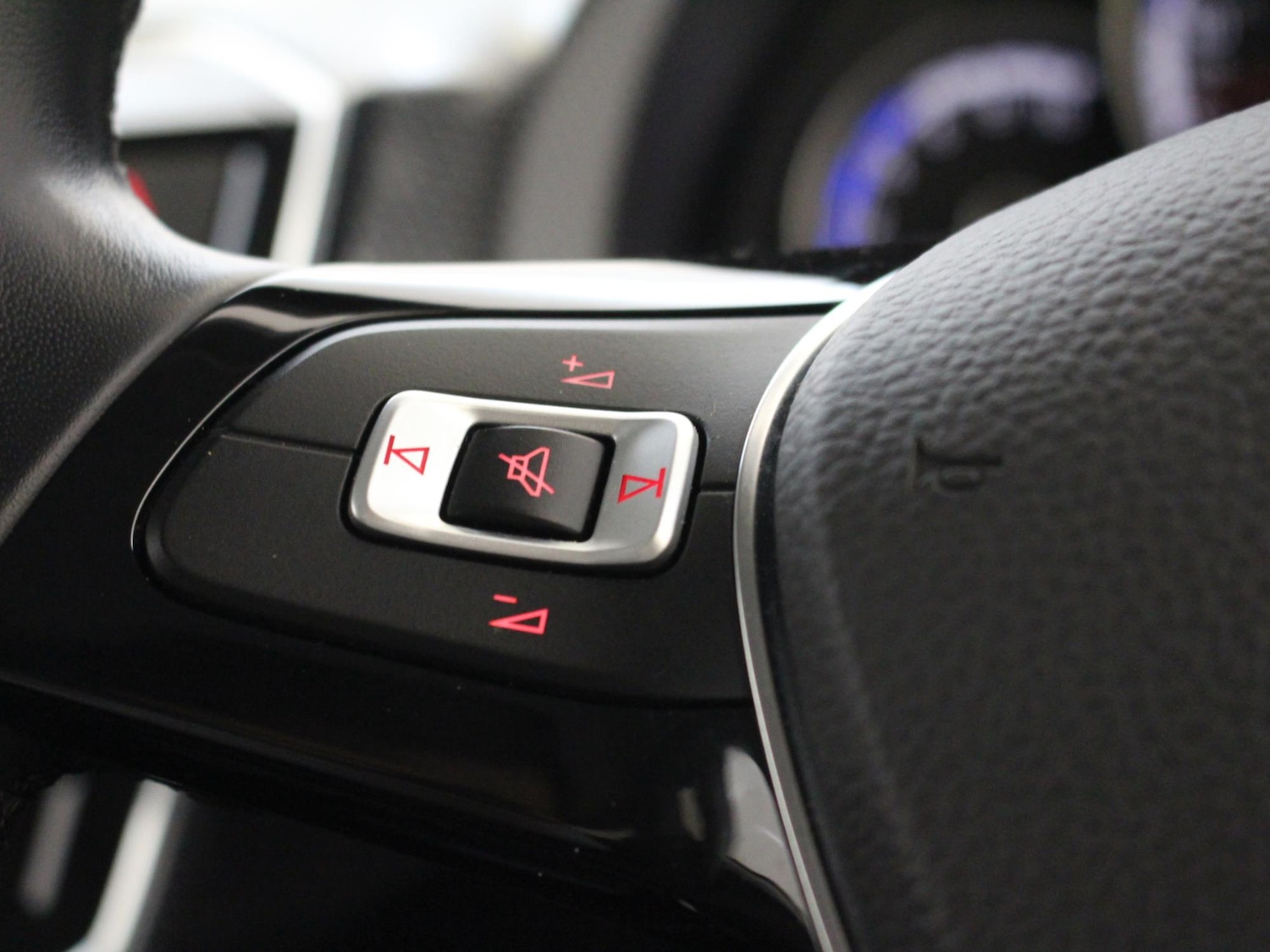 Used Volkswagen up! 2021 for sale - 77444124: Photo 14