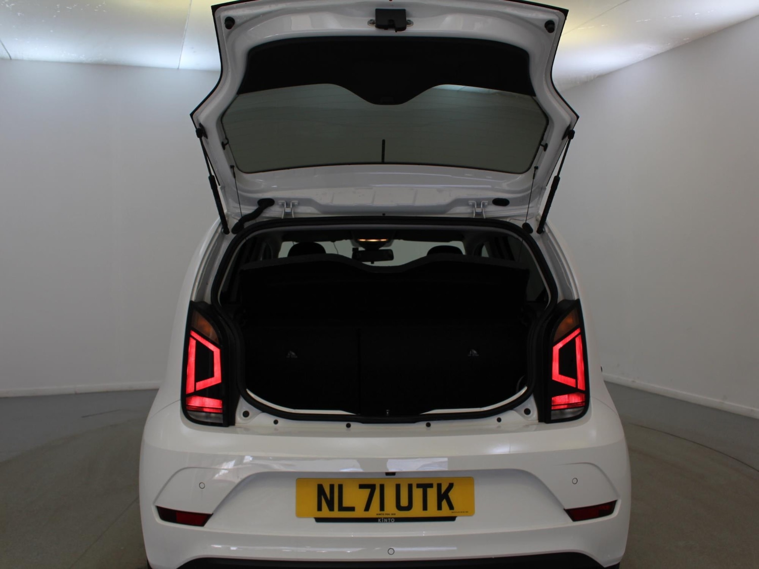 Used Volkswagen up! 2021 for sale - 77444124: Photo 22