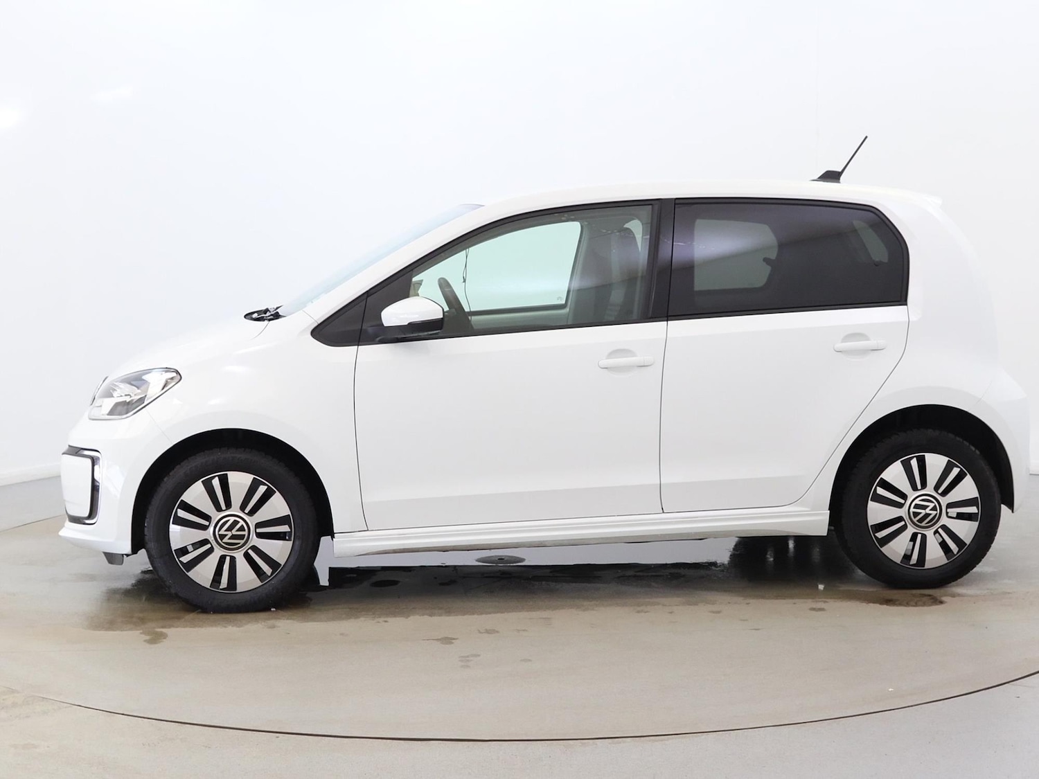 Used Volkswagen up! 2021 for sale - 77444124: Photo 4