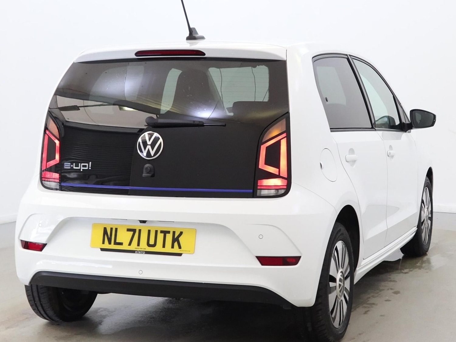 Used Volkswagen up! 2021 for sale - 77444124: Photo 5