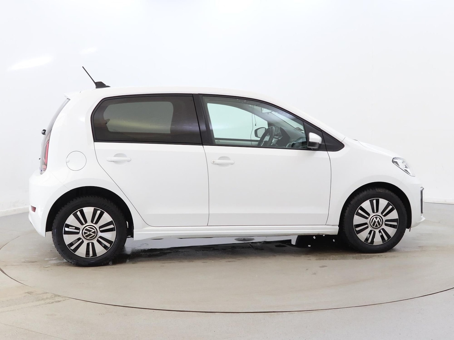 Used Volkswagen up! 2021 for sale - 77444124: Photo 8