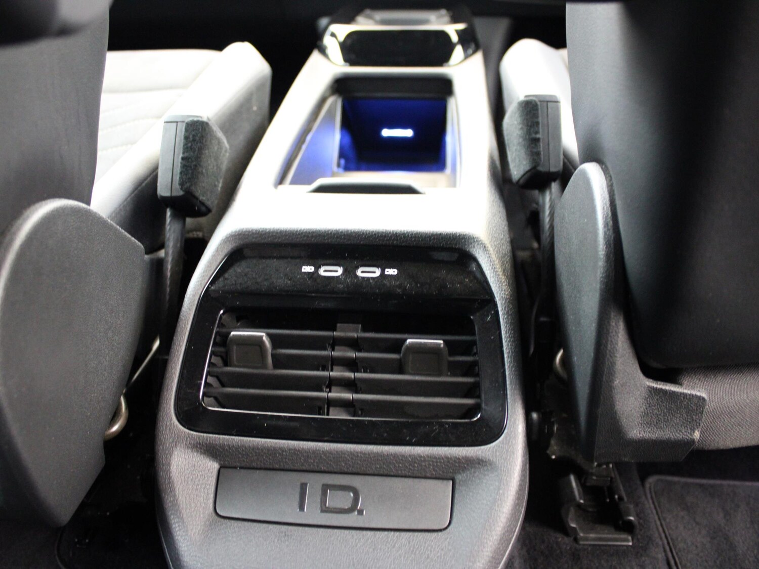 Used Volkswagen ID.4 2022 for sale - 76353237: Photo 16