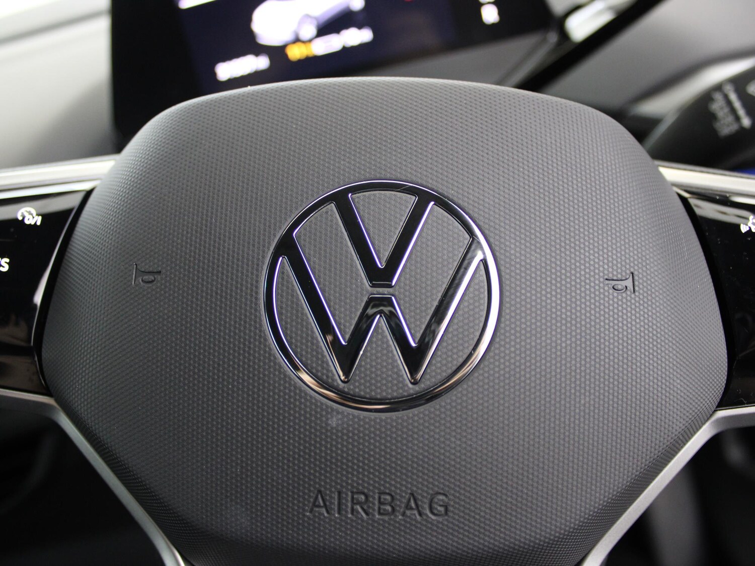 Used Volkswagen ID.4 2022 for sale - 76353237: Photo 34