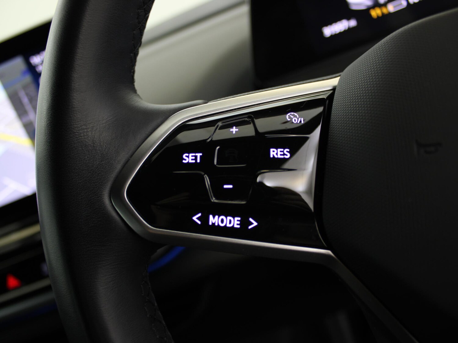 Used Volkswagen ID.4 2022 for sale - 76353237: Photo 35