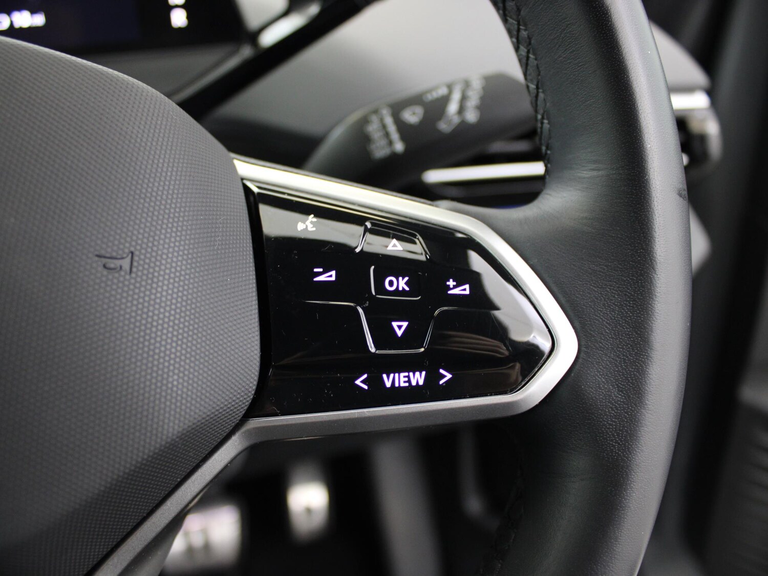 Used Volkswagen ID.4 2022 for sale - 76353237: Photo 36