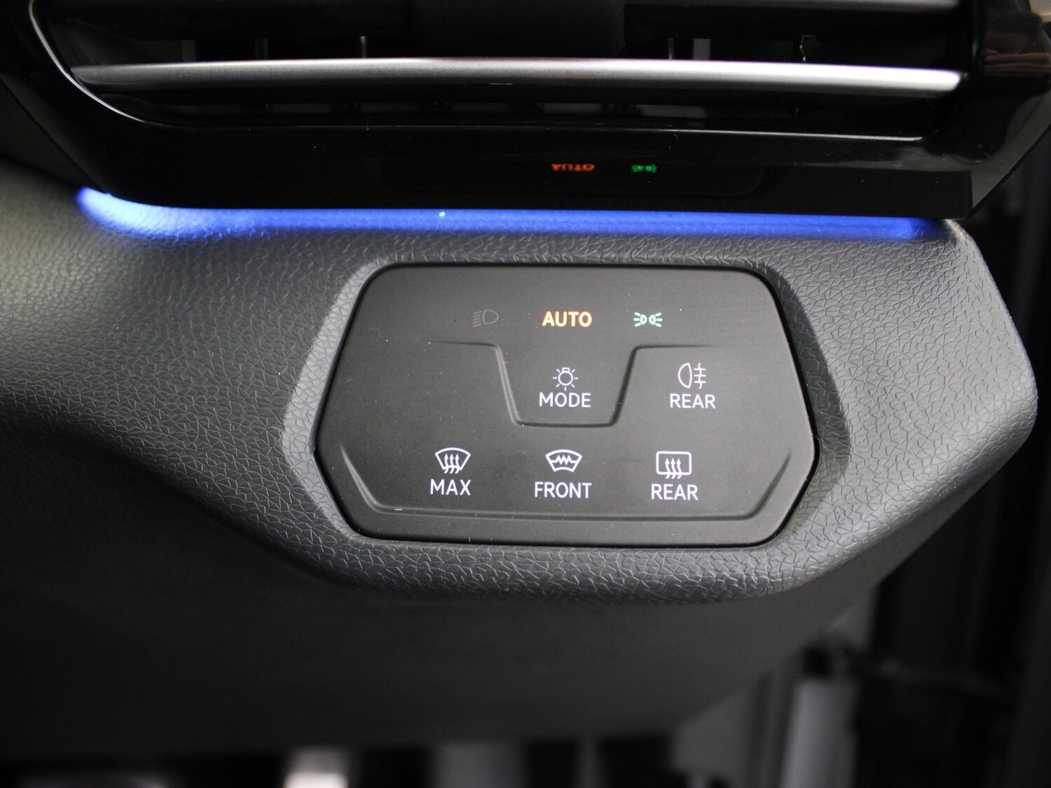 Used Volkswagen ID.4 2022 for sale - 76353237: Photo 38