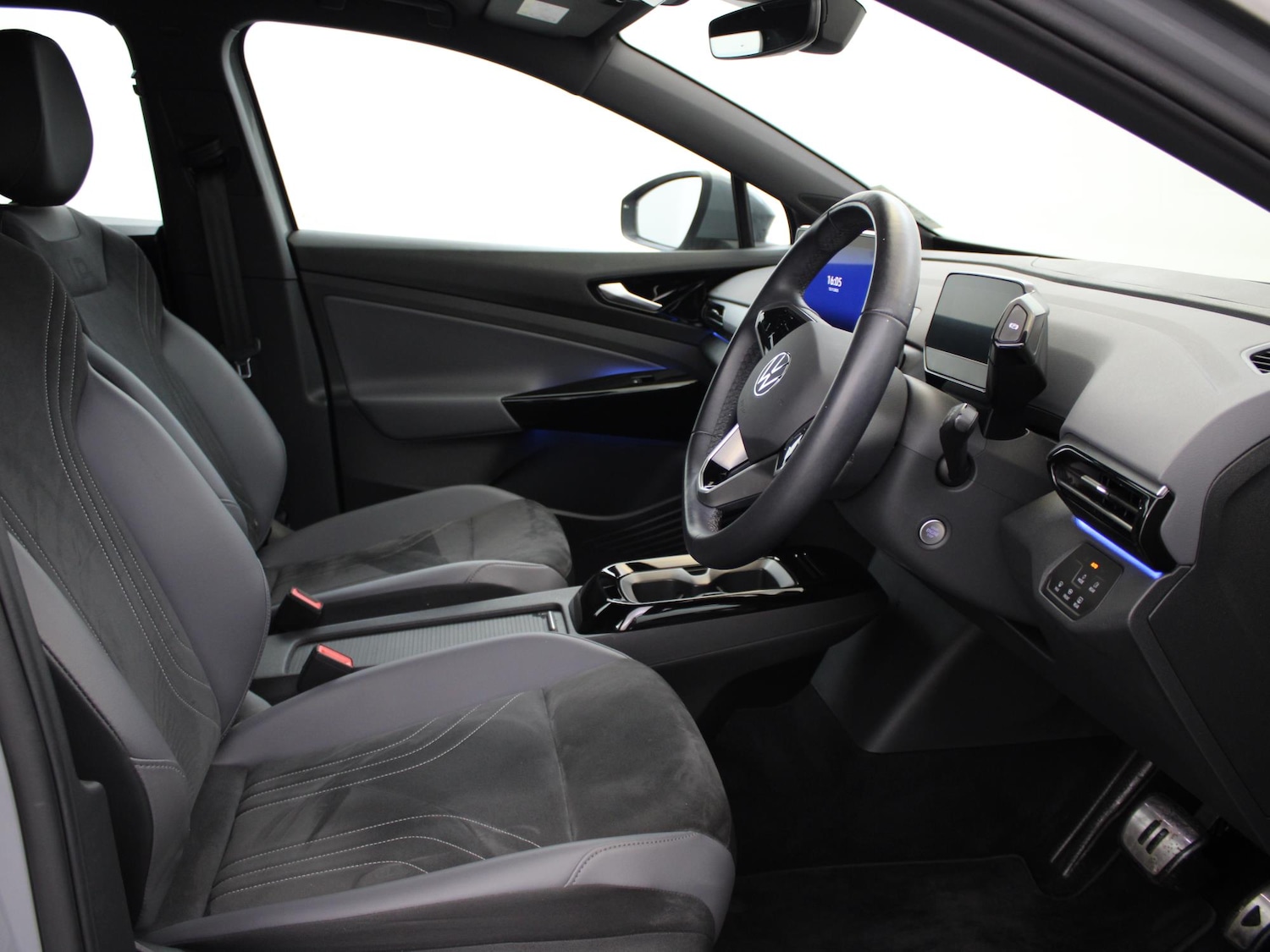 Used Volkswagen ID.4 2022 for sale - 76353237: Photo 9