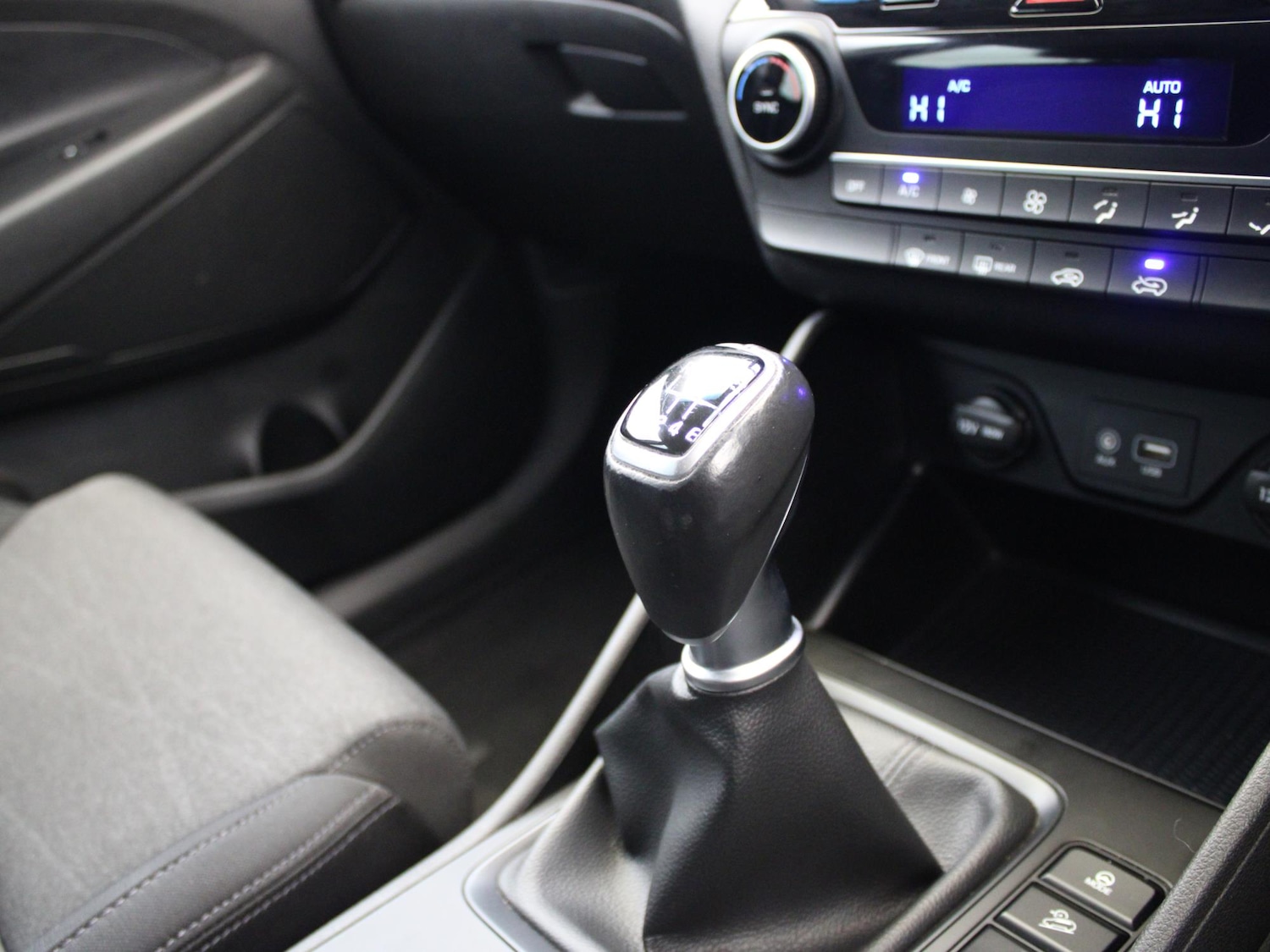 Used Hyundai TUCSON 2018 for sale - 76515872: Photo 33