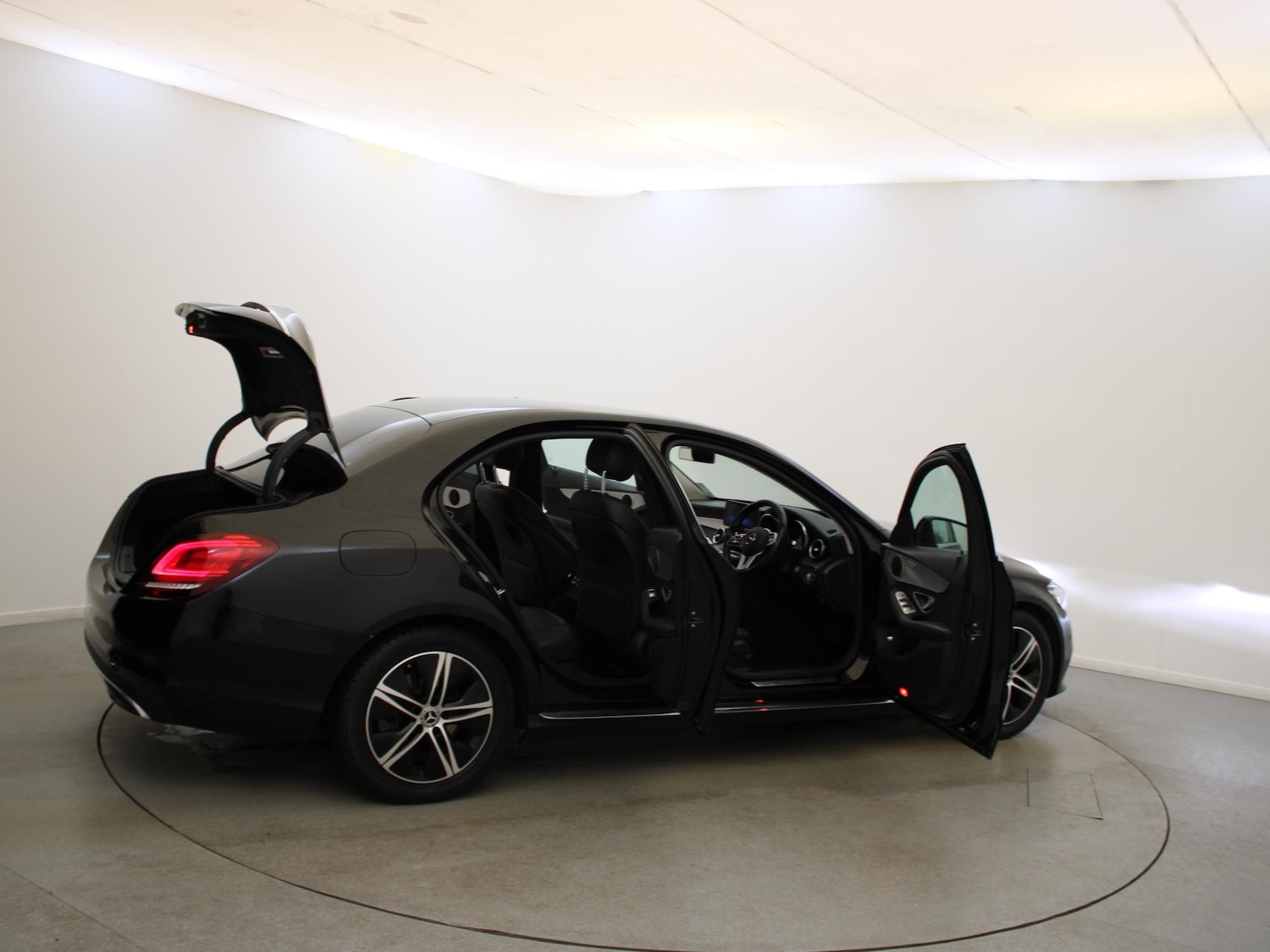 Used Mercedes-Benz C Class 2019 for sale - 78210802: Photo 42