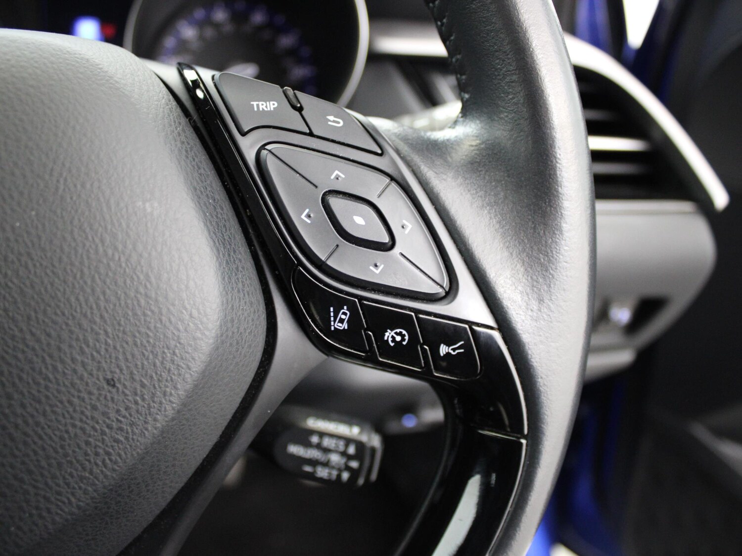 Used Toyota C-HR 2022 for sale - 76553509: Photo 27