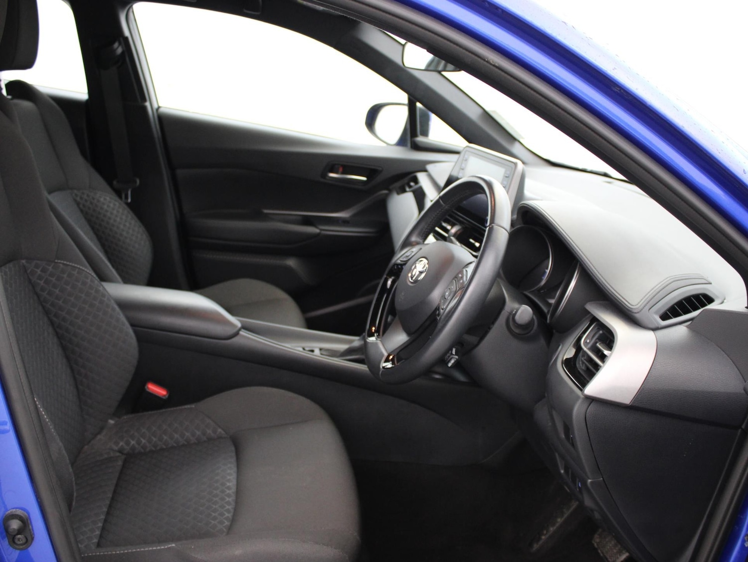 Used Toyota C-HR 2022 for sale - 76553509: Photo 9