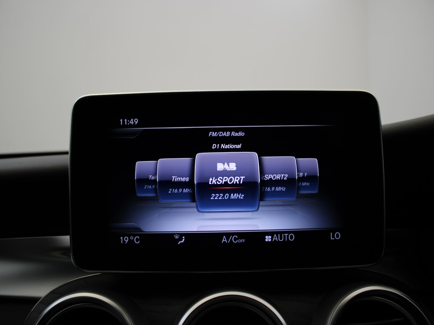 Used Mercedes-Benz C Class 2018 for sale - 76916436: Photo 25