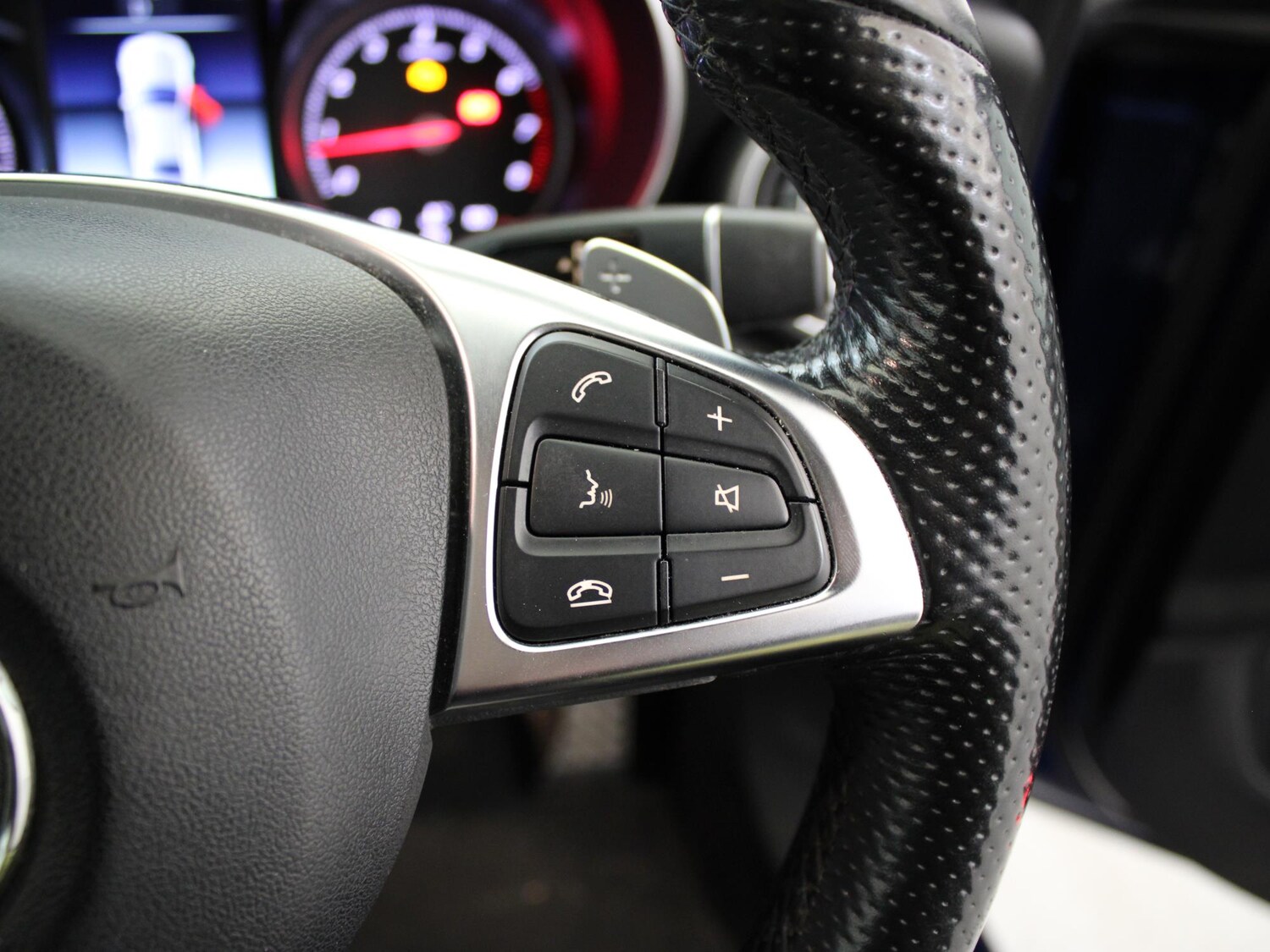 Used Mercedes-Benz C Class 2018 for sale - 76916436: Photo 32