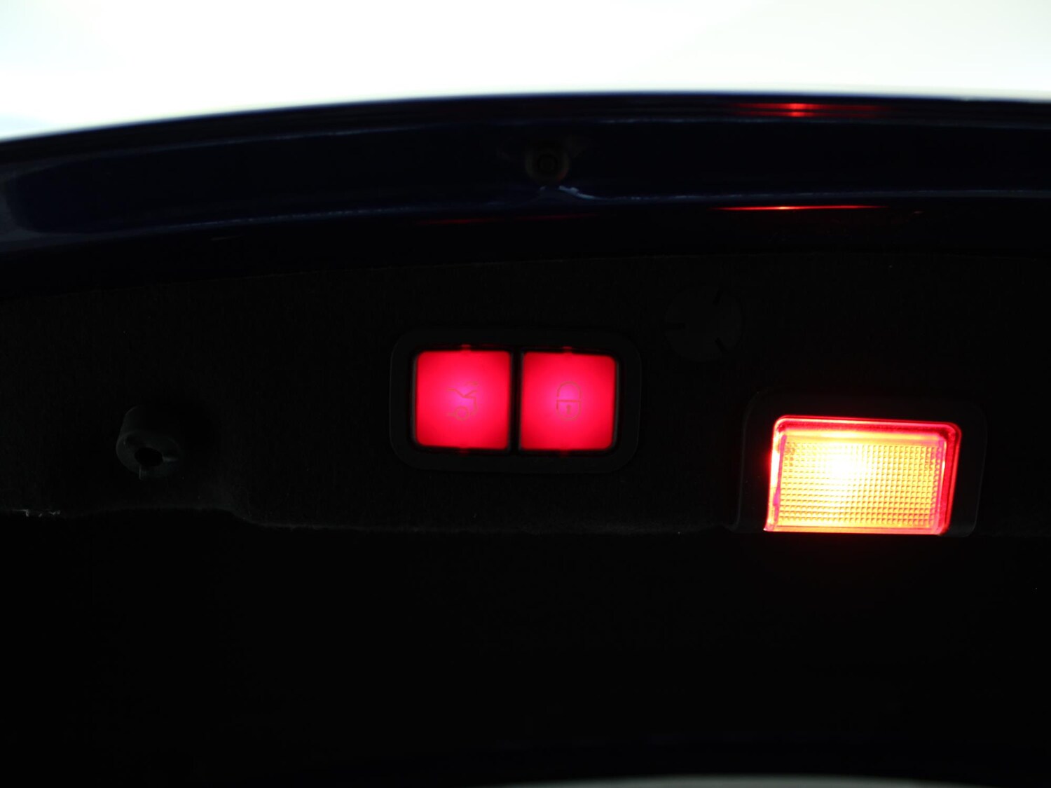 Used Mercedes-Benz C Class 2018 for sale - 76916436: Photo 42