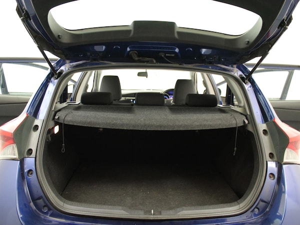 Used Toyota Auris 2017 for sale - 76177454: Photo 33