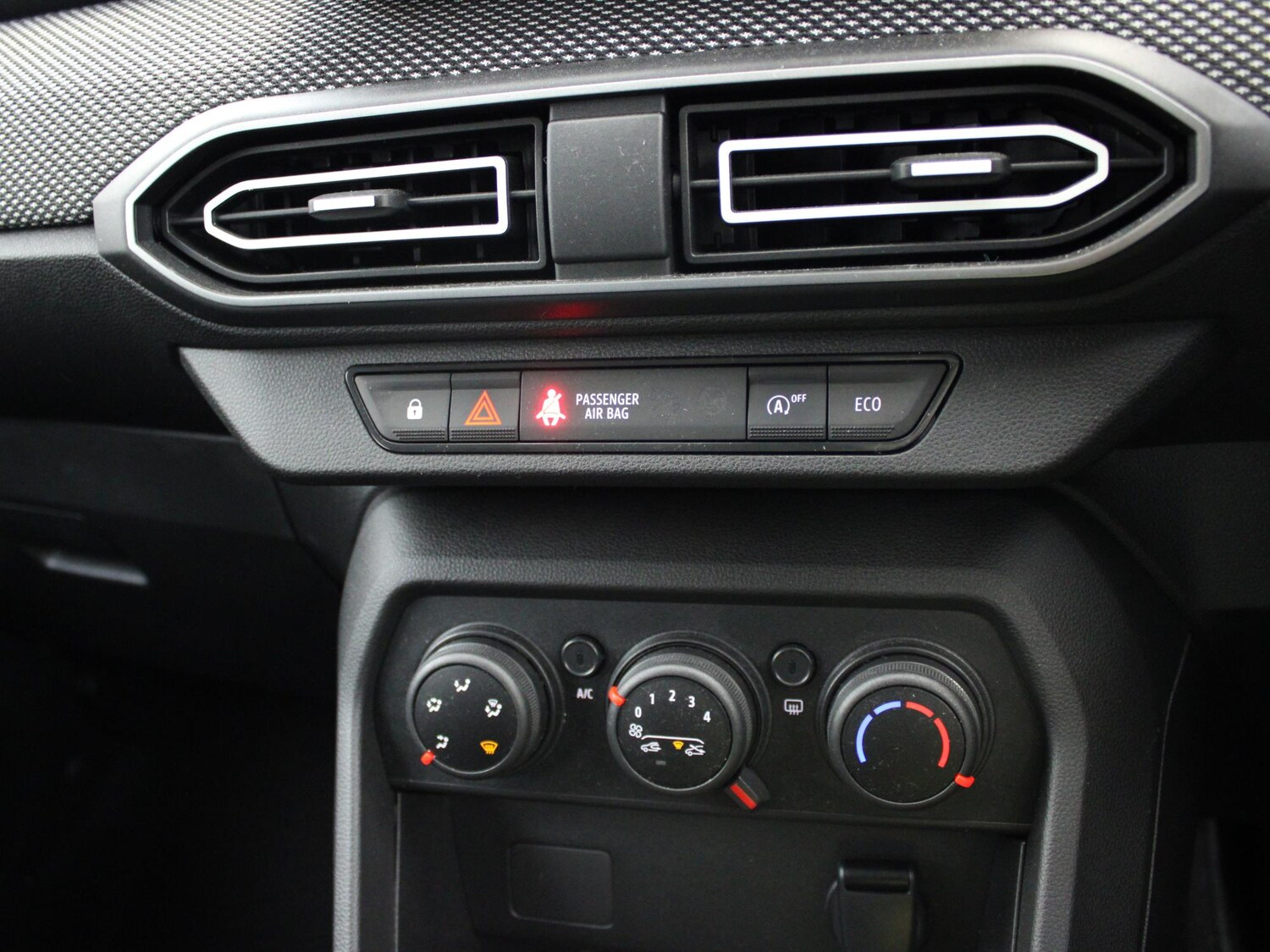 Used Dacia Sandero 2023 for sale - 76274613: Photo 25