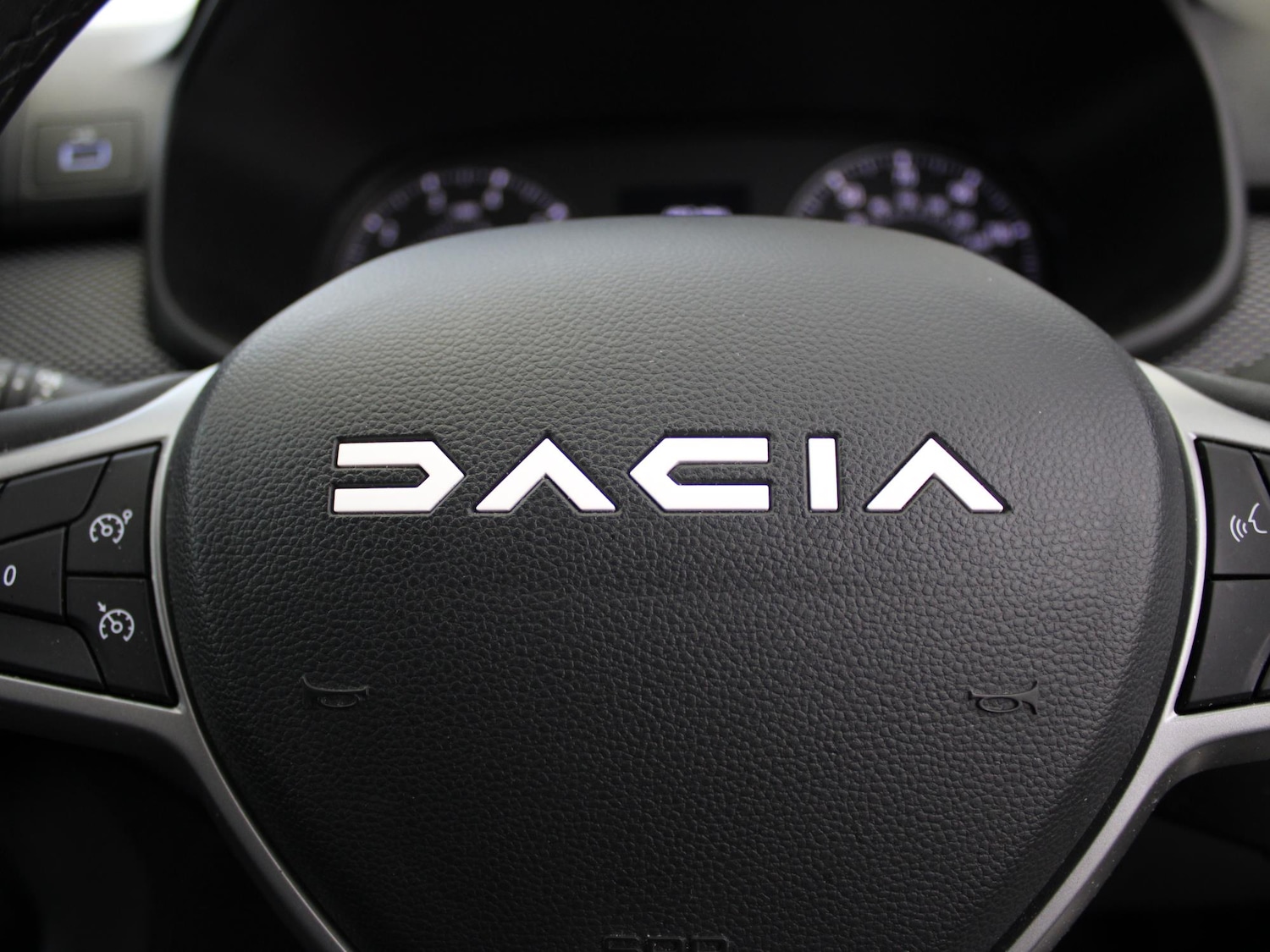 Used Dacia Sandero 2023 for sale - 76274613: Photo 28