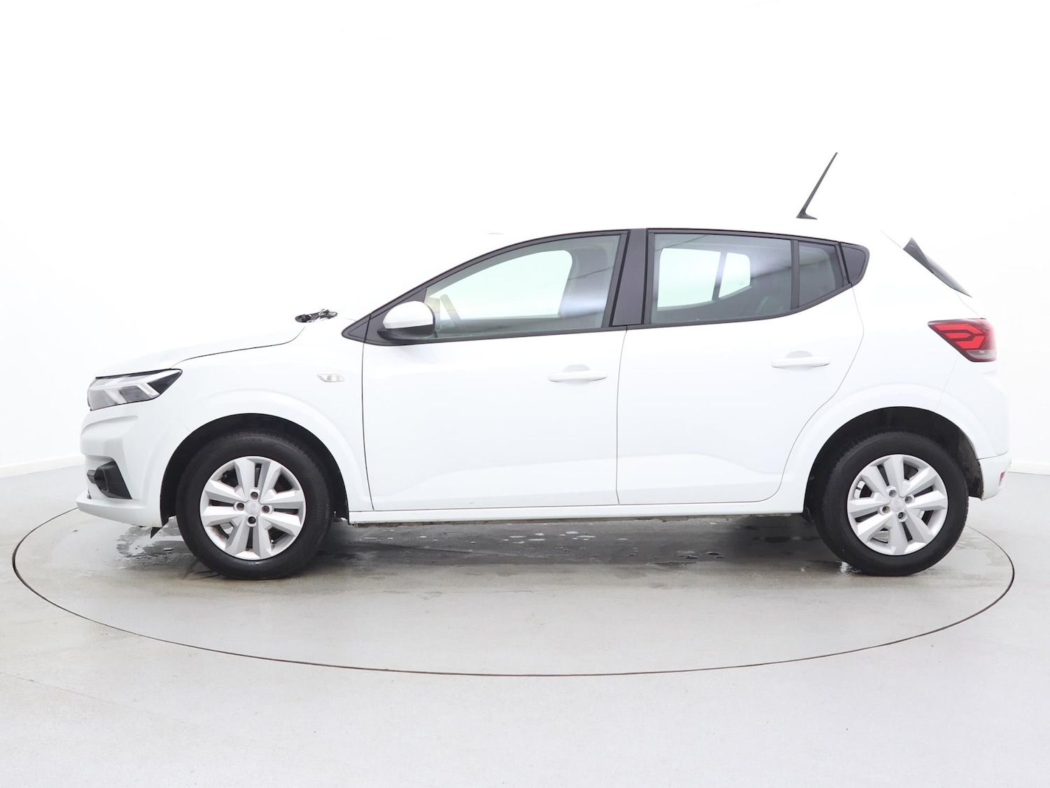 Used Dacia Sandero 2023 for sale - 76274613: Photo 4