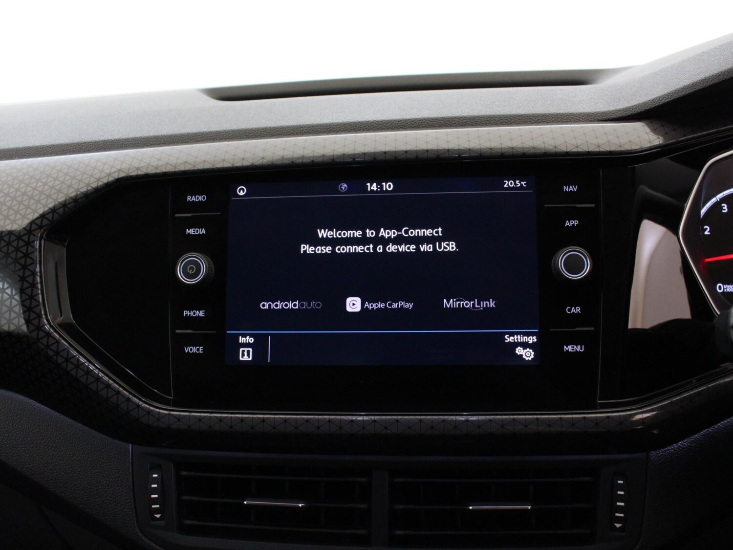 Used Volkswagen T-Cross 2019 for sale - 77561196: Photo 21