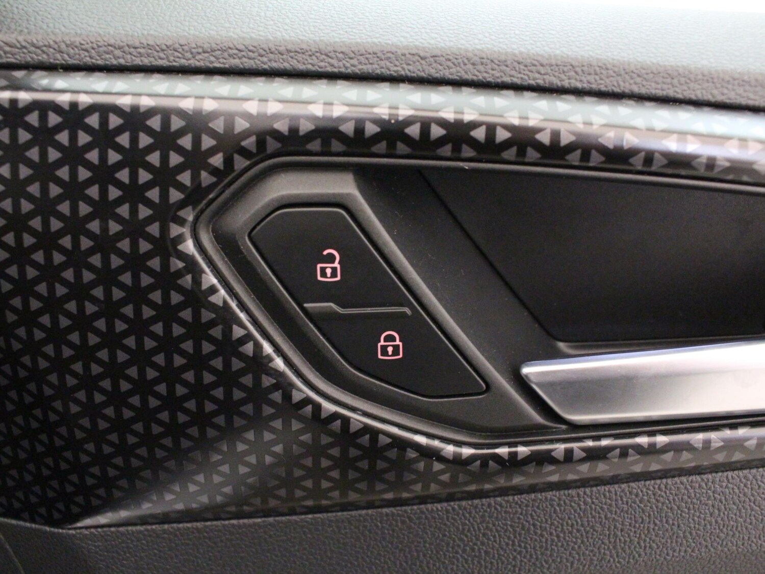 Used Volkswagen T-Cross 2019 for sale - 77561196: Photo 34