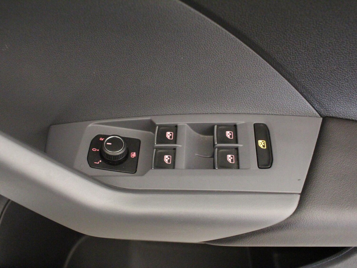 Used Volkswagen T-Cross 2019 for sale - 77561196: Photo 35