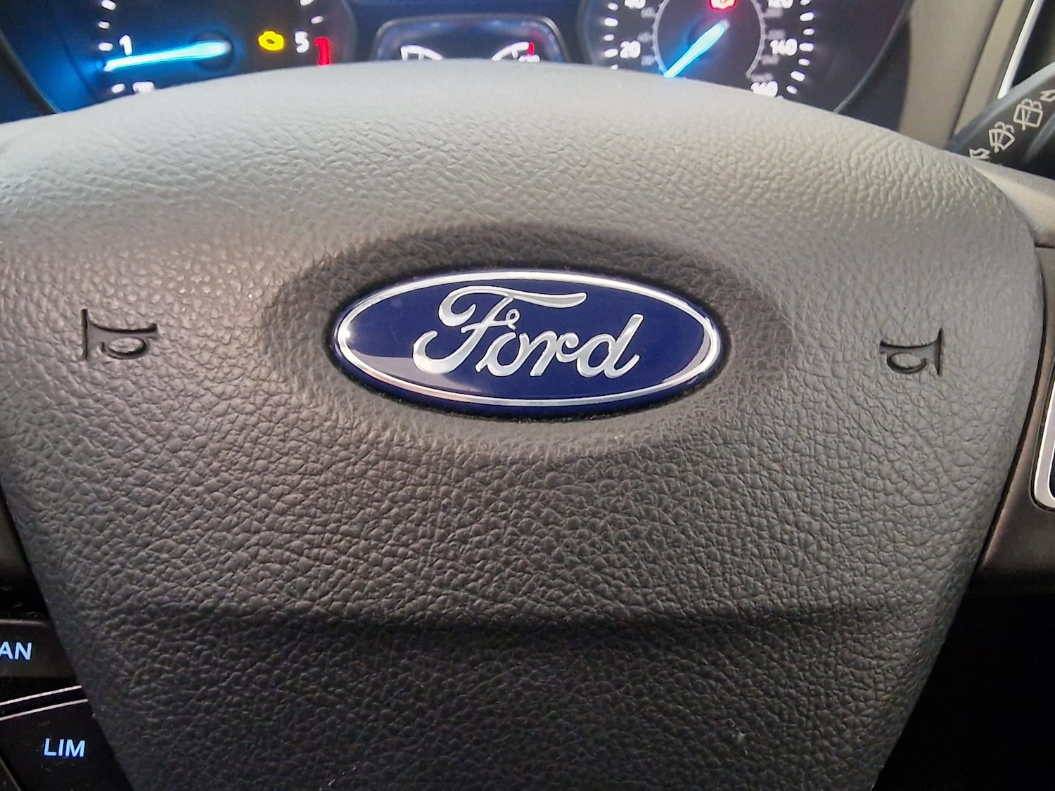 Used Ford Kuga 2018 for sale - 76442664: Photo 27