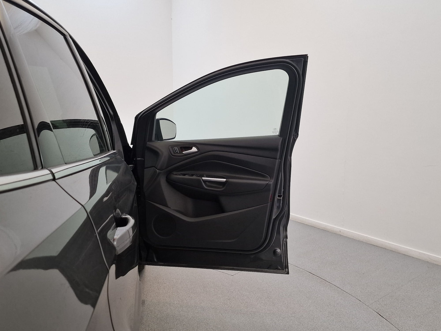 Used Ford Kuga 2018 for sale - 76442664: Photo 31